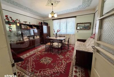 Casă cu 4 camere cu Teren 800 Mp în Gârbou - 2