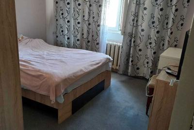 Apartament cu 3 camere decomandat în Vitan - 3
