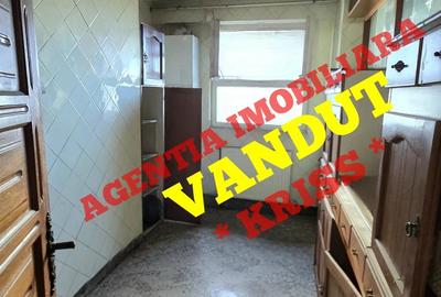 Apartament 4 Camere ULTRACENTRAL Confort 1 Decomandat Liber 95 Mp. 2 Balcoane 2 Bai Centrala Proprie - 12