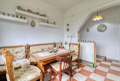 Oportunitate - Casă boierească  de poveste- 7000 mp teren - 24