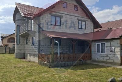 Casă cu 5 camere cu Teren 676 Mp în Bogdan Vodă - 2