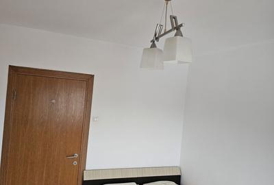 Apartament cu 3 camere decomandat în Titan - 2