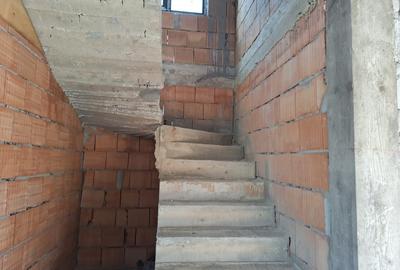 Casa semifinisata de vanzare in Sannicoara, 120 mp., 195000 Eur - 16