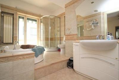 Apartament cu 4 camere decomandat, mobilat în Dacia - 11
