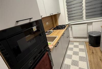 Apartament cu 3 camere semidecomandat, mobilat în Central - 4