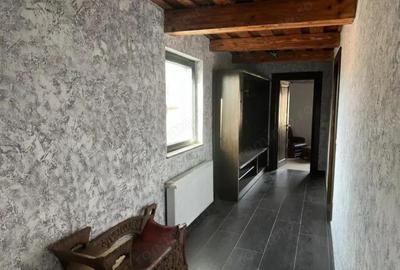 Casă cu 6 camere cu Teren 300 Mp în Rădăuți - 4