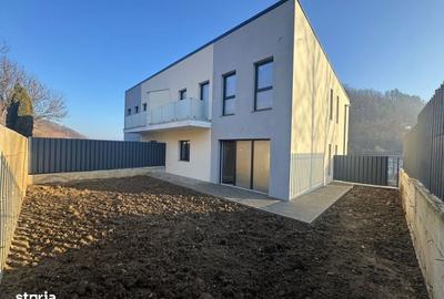 Casă cu 4 camere în Tăuți - 5