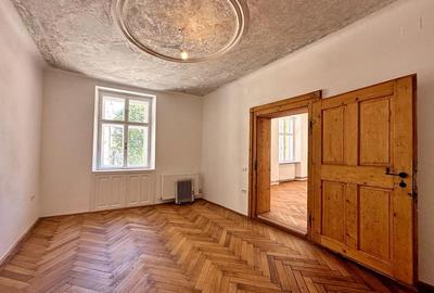 Apartament cu 3 camere semidecomandat în Centrul Istoric - 1