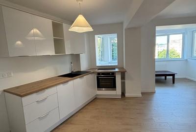 Apartament cu 4 camere decomandat, mobilat în Gării