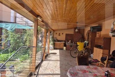 Casă cu Teren 350 Mp în Central - 4