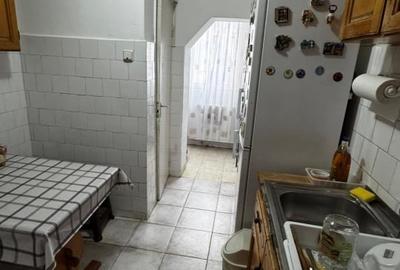 Apartament cu 3 camere decomandat, mobilat în Central - 3