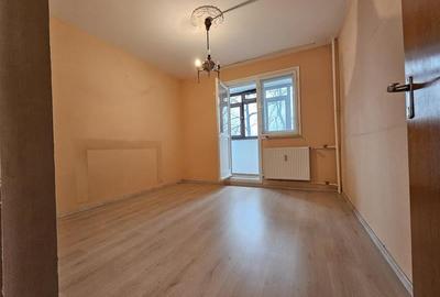 Apartament 3 camere de vanzare - etaj 2 - aproape de metrou Dristor - 4