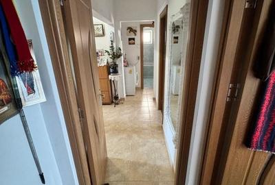 Apartament 4 camere decomandat CET - 13