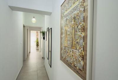 Apartament cu 3 camere decomandat în Central - 3