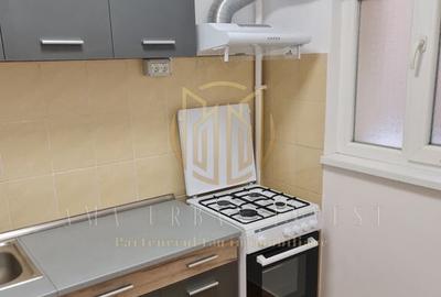 Garsonieră decomandată în Brâncoveanu