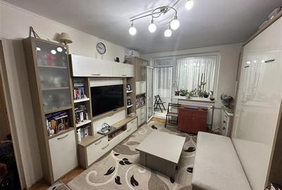 Apartament cu 2 camere semidecomandat în Rogerius