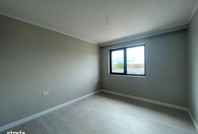 Casă cu 5 camere cu Teren 288 Mp în Central - 2
