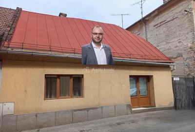 Oravita, Casa la Cheie, 7 Incaperi, Posibilitate Mansardare, - 1