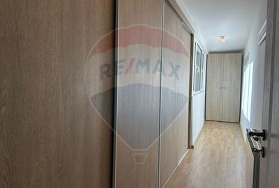 De vanzare apartament utilat si mobilat de LUX pe Blvd. Decebal - 16