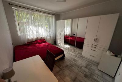 Apartament cu 3 camere decomandat în Pajura - 5