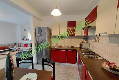 Duplex 4 camere,2 bai Zona Subcetate, Parc Poligon - 1