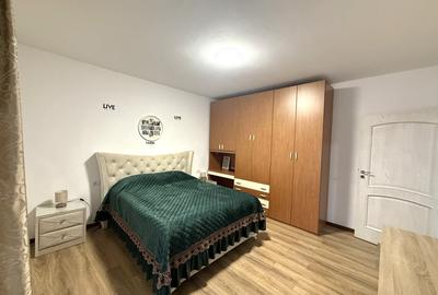 Casă individuală cu 8 camere cu Canalizare în Micești - 2