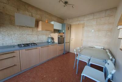 Casă cu 5 camere cu Canalizare în Drumul Sării - 6