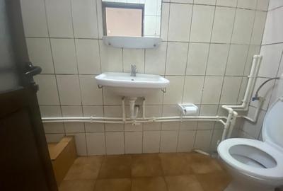 Clădire Comercială de Închiriat Zona Industrială + Parcare - 2