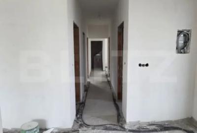 Casă cu 4 camere cu Canalizare în Unirea - 2