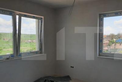 Casă cu 5 camere cu Teren 550 Mp în Central - 9