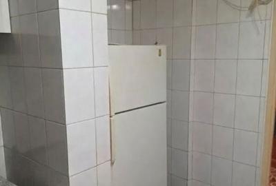 Apartament cu 3 camere decomandat în Berceni - 2