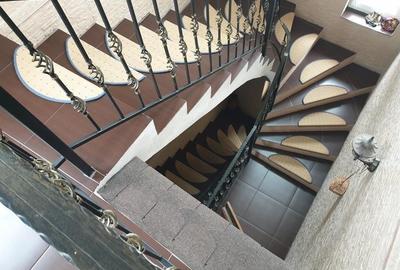 Vila 8 Camere si Curte  Spatiu Ideal pentru Familie Mare sau Investitie - 11