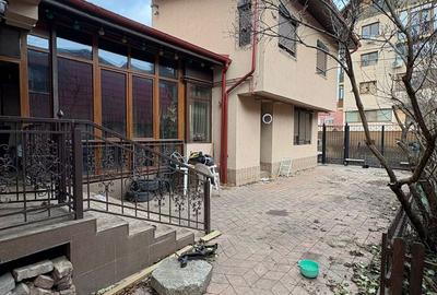 Casă cu 4 camere cu Teren 250 Mp în Crângași - 2