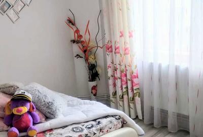 Apartament cu 3 camere decomandat în Crâng - 8