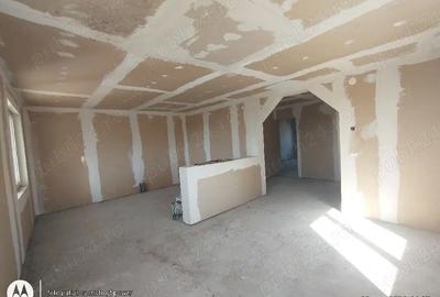 Casă cu Teren 500 Mp în Lăpuș - 2