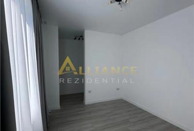 Apartament cu 3 camere decomandat în Apărătorii Patriei