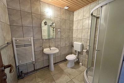 Casă individuală cu 21 camere cu Canalizare în Central - 15