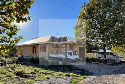 Casă individuală cu 4 camere cu Canalizare în Stupini - 33