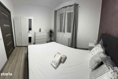 Apartament cu 2 camere decomandat în Drumul Taberei
