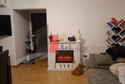 Apartament cu 4 camere decomandat în Roșu - 3