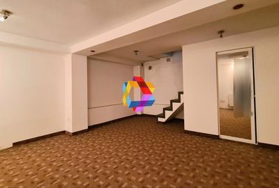 Spațiu comercial, de 35 mp, în Tractorul - 5