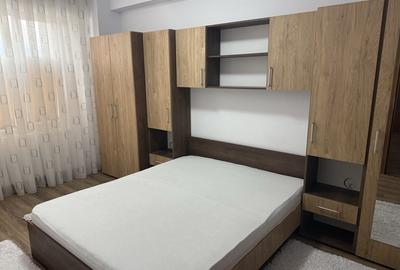 Apartament cu 3 camere semidecomandat în Central - 4