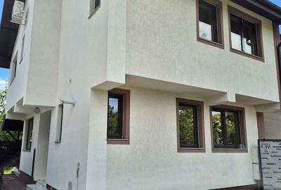 Casă cu 4 camere în Dimieni
