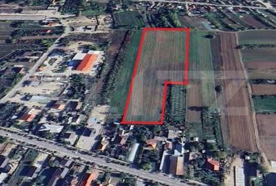 Teren de 19650 mp, în Central - 7
