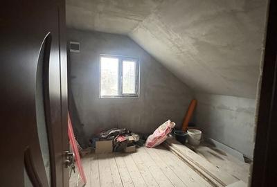 Casă cu 4 camere în Cetățeni - 2