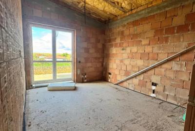 Casă cu 4 camere cu Teren 420 Mp în Săsar - 10