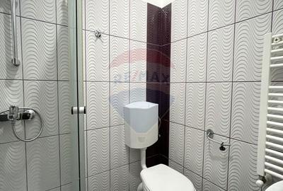 Casă cu 5 camere cu Teren 110 Mp în Palazu Mare - 14