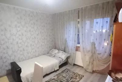 Garsonieră decomandată în Comarna - 3