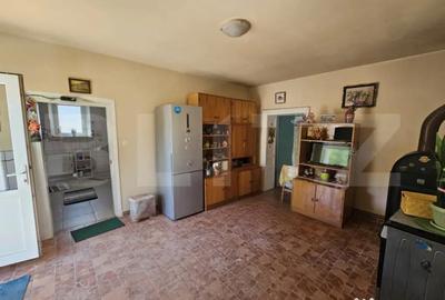 Casă cu 6 camere cu Teren 1000 Mp în Central - 16