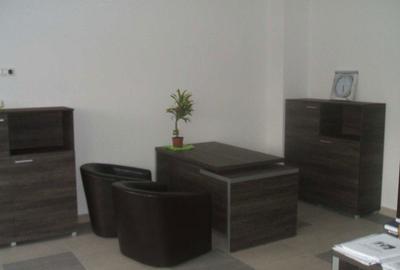 Spațiu comercial, de 54 mp, în Central - 2